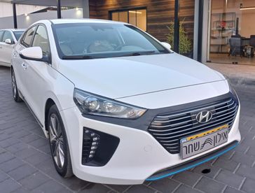 יונדאי איוניק