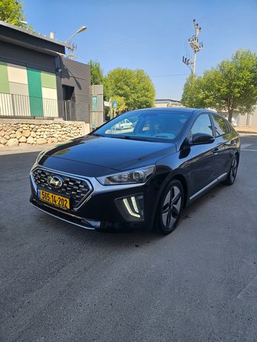 יונדאי איוניק