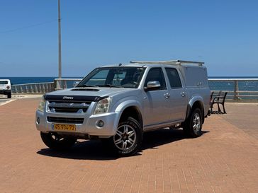 איסוזו D-Max
