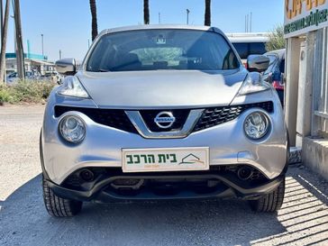 ניסאן ג'וק