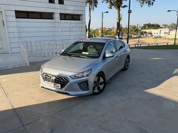 יונדאי איוניק