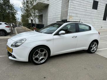 אלפא רומיאו ג'וליטה