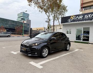 טויוטה יאריס