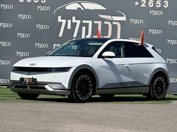 יונדאי איוניק