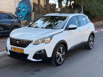 פיג'ו 3008