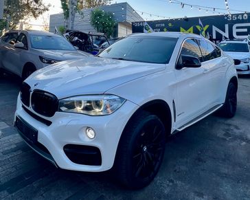 ב מ וו X6