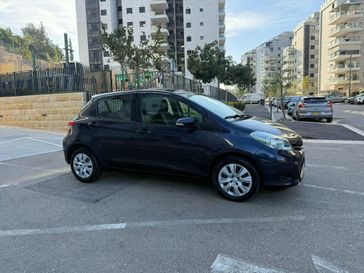 טויוטה יאריס
