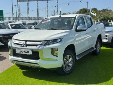 מיצובישי L-200