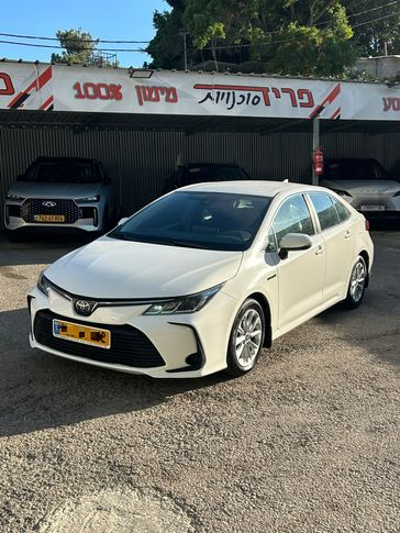 טויוטה קורולה