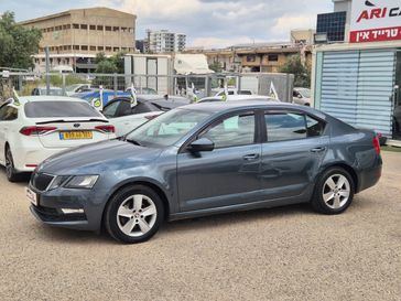 סקודה אוקטביה