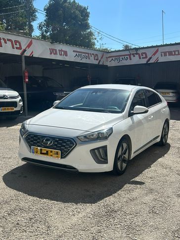 יונדאי איוניק