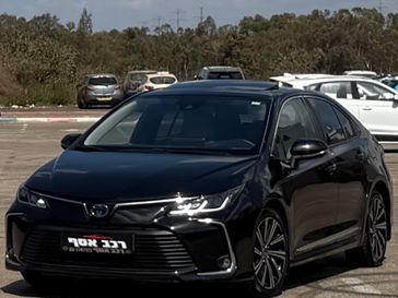 טויוטה קורולה