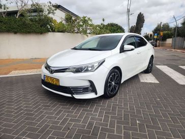 טויוטה קורולה