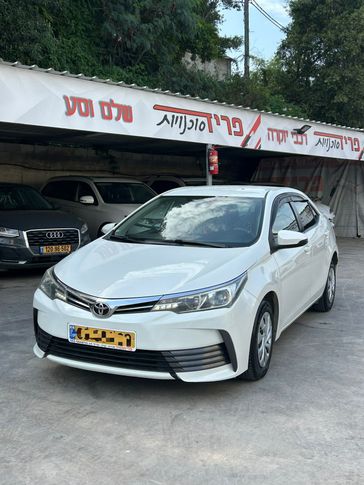 טויוטה קורולה