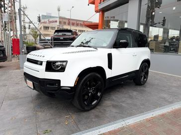 לנד רובר דיפנדר