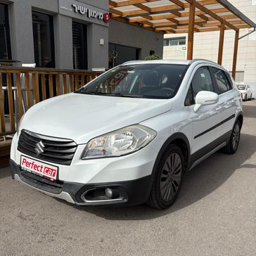 סוזוקי SX4 CROSSOVER