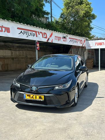 טויוטה קורולה