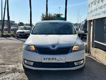 סקודה ראפיד