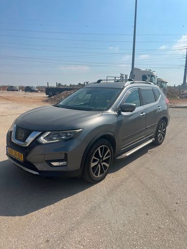 ניסאן X TRAIL