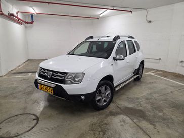דאצ'יה DUSTER