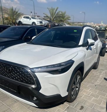 טויוטה קורולה קרוס