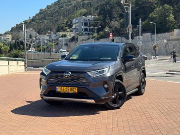 טויוטה RAV4