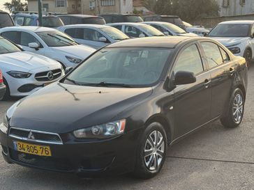 מיצובישי לנסר