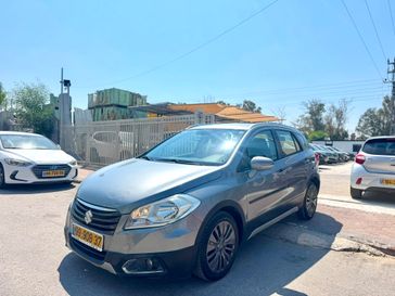 סוזוקי SX4 CROSSOVER