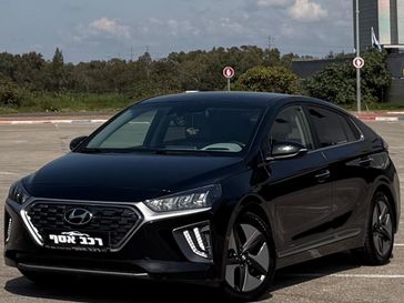 יונדאי איוניק