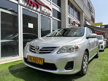 טויוטה קורולה