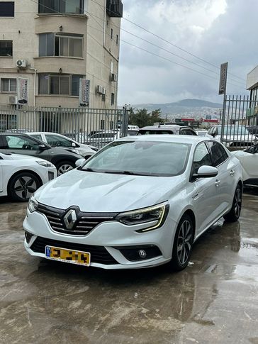 רנו מגאן