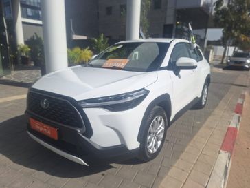 טויוטה קורולה קרוס