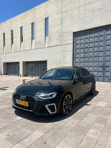 אאודי A4