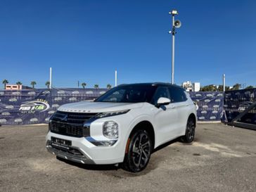 מיצובישי אאוטלנדר