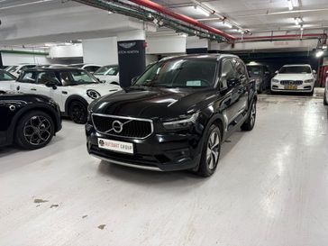 וולבו XC40