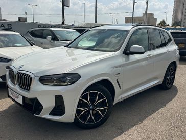 ב מ וו X3
