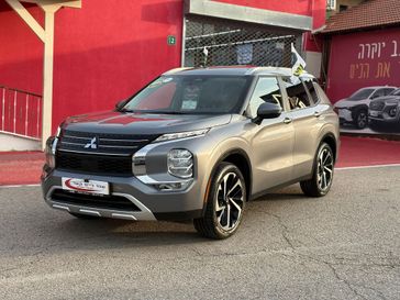 מיצובישי אאוטלנדר