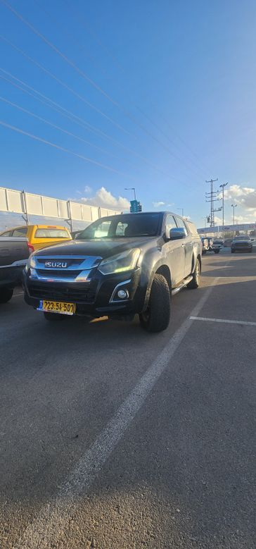 איסוזו D-Max