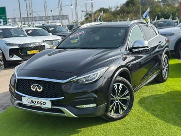 אינפיניטי QX30
