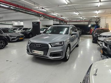 אאודי Q7
