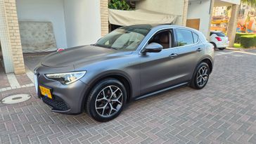 אלפא רומיאו סטלביו