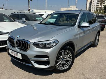 ב מ וו X3