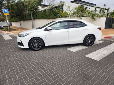 טויוטה קורולה