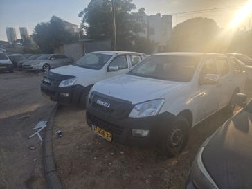 איסוזו D-Max