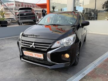 מיצובישי ספייס סטאר