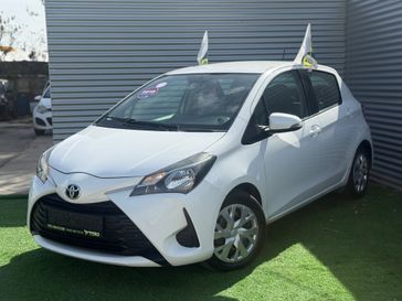 טויוטה יאריס