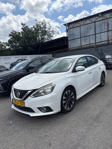 ניסאן סנטרה