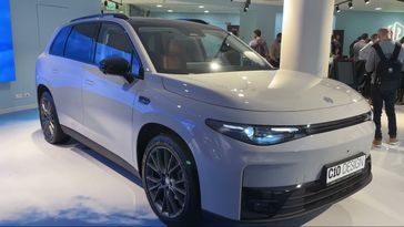 ליפמוטור C10