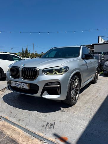 ב מ וו X3