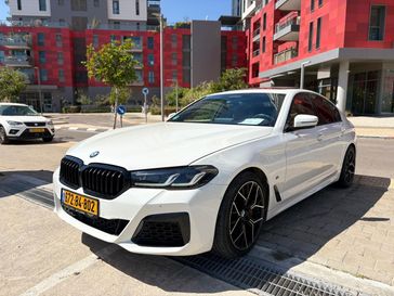 ב מ וו M550I XDRIVE